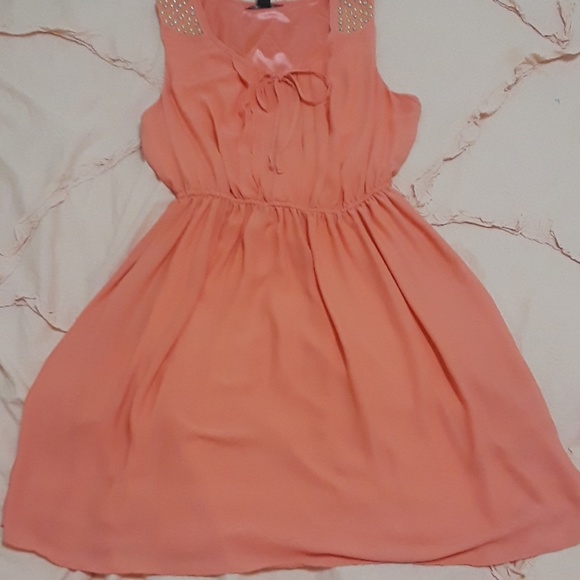 Dress - Picture 2 of 2